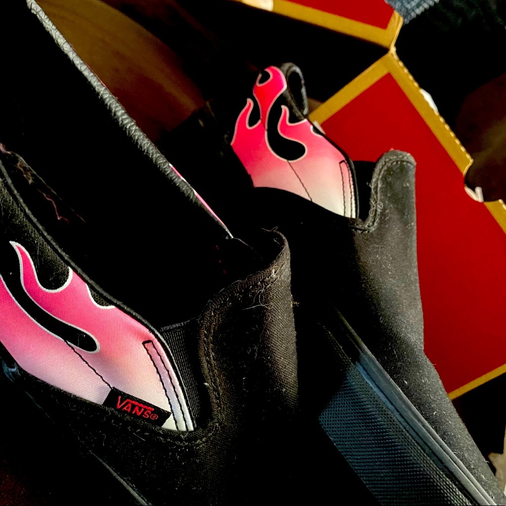 Vans low top with pink flame